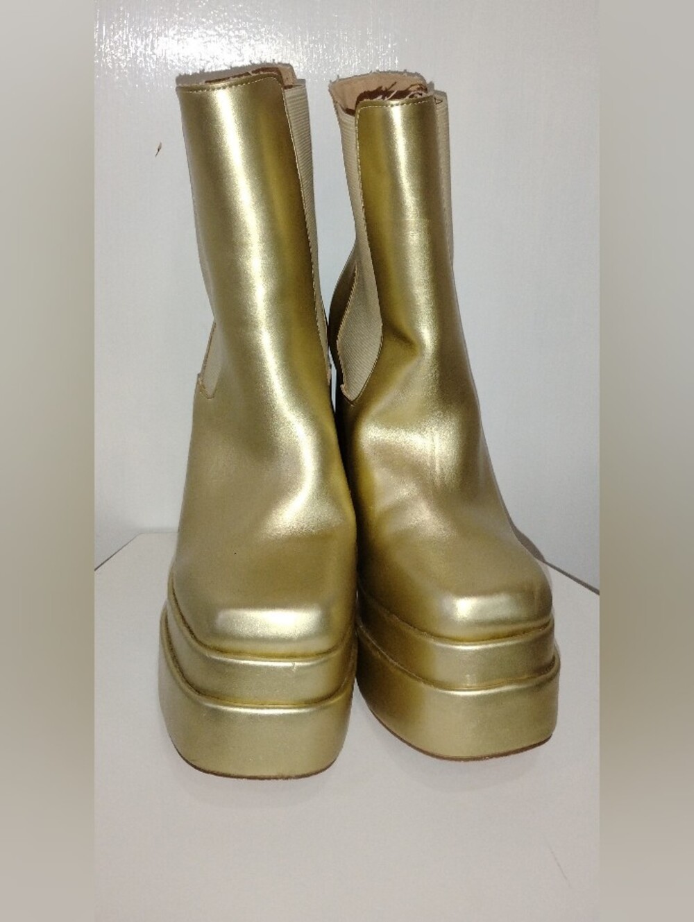 GOLD DOUBLE PLATFORM ANKLE BOOTS